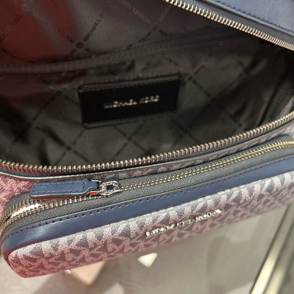 Michael Kors Cooper Men Small Ombré MK Logo Sling Pack Utility Belt Bag Navy - Picture 10 of 13